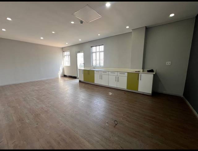 6,242M² WAREHOUSE TO LET IN RANDJESPARK